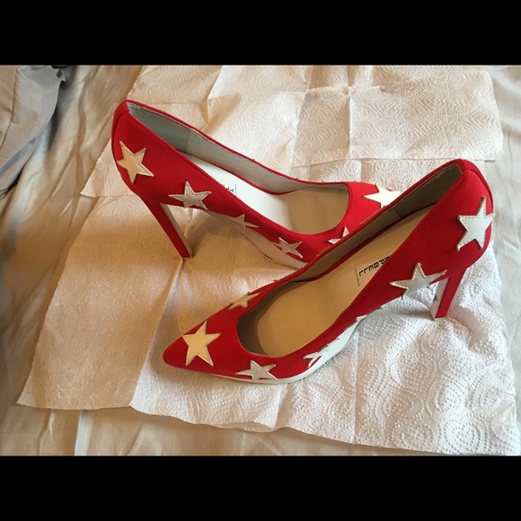 Jeffrey Campbell Shoes - Jeffery Campbell red/white star pump